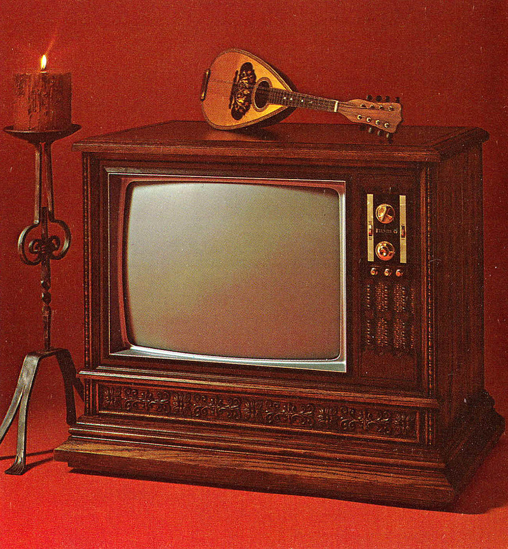 Color Tv From 1971 Vintage Everyday