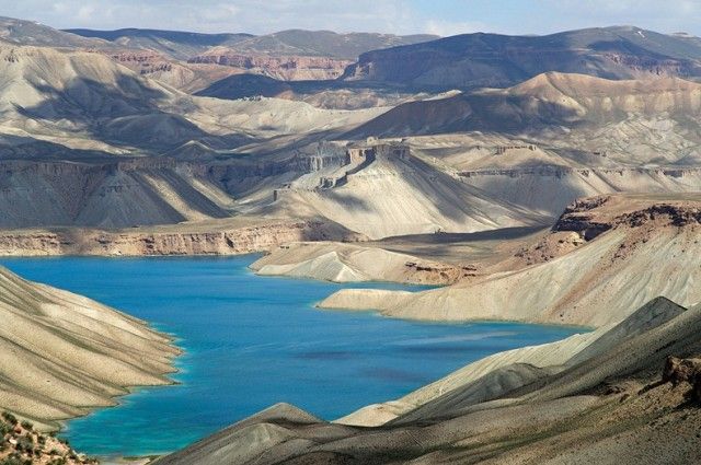 Afghanistan Punya Danau Biru Yang Menakjubkan !! [ www.BlogApaAja.com ]