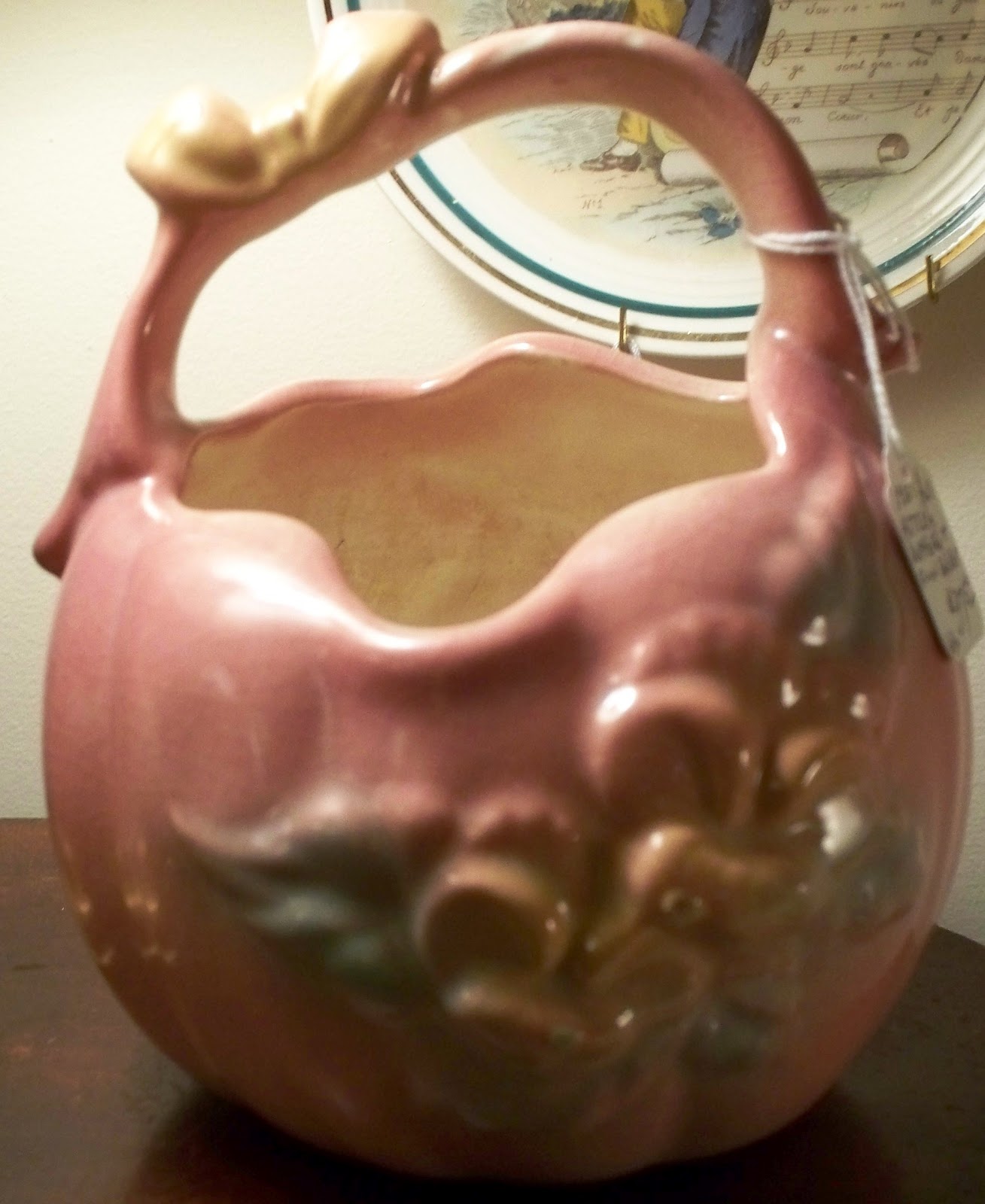 Antiques Attic Hull Pottery