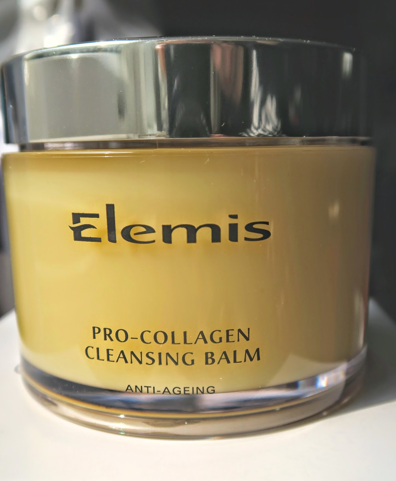 Elemis ProCollagen Cleansing Balm Special Edition 200ml size