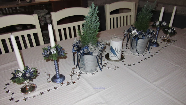 Table set for Christmas Eve