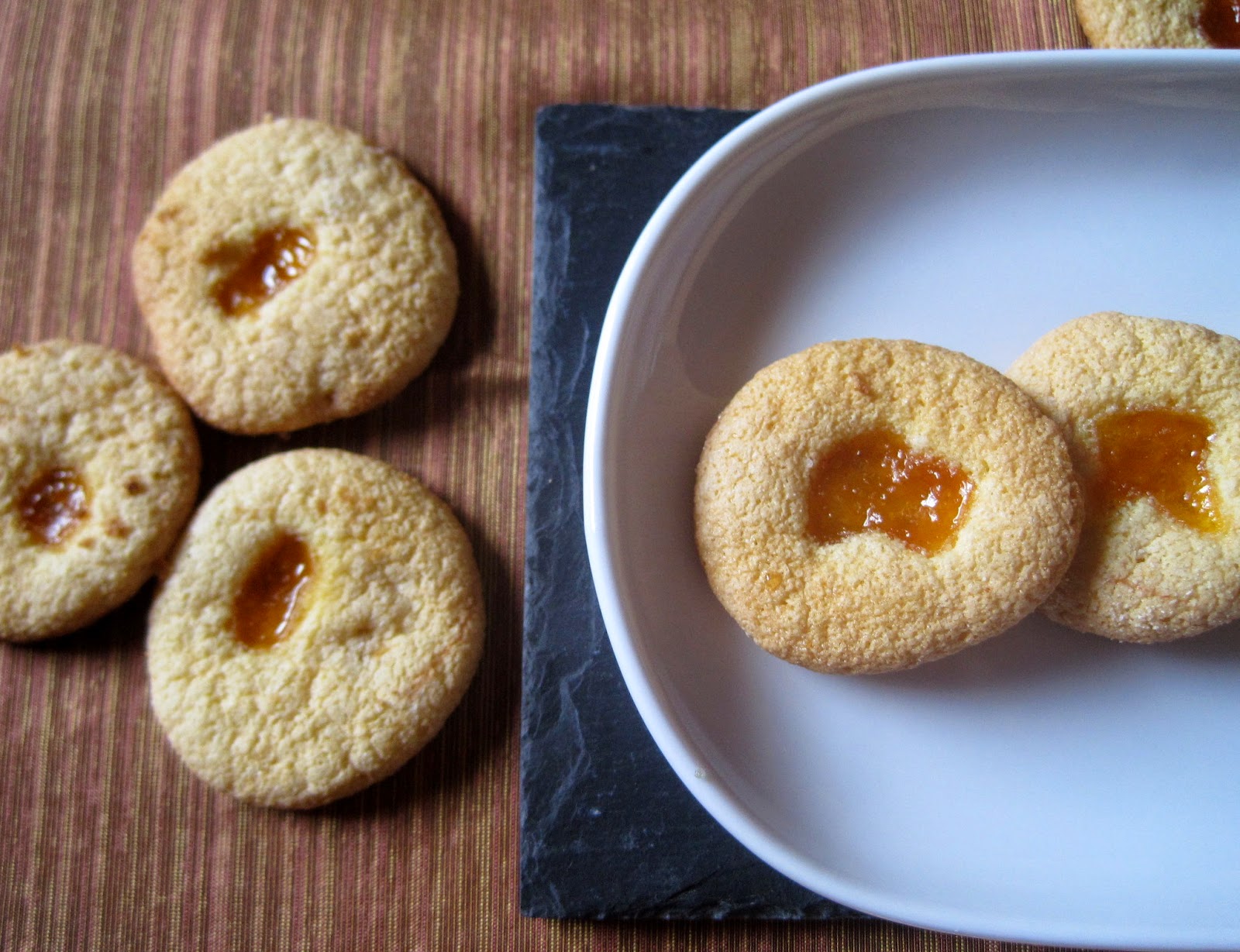 Tea Bag Biscotti di semola di grano duro con marmellata di albicocche