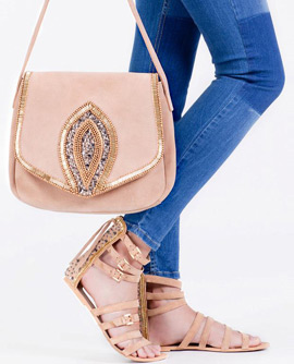 Stradivarius bolso bandolera y sandalias romanas joya. Primavera verano 2013 Stradivarius bolso bandolera y sandalias romanas joya