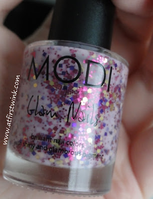 Modi Glam Nails nail polish no. 72 - Wild Strawberry bottle