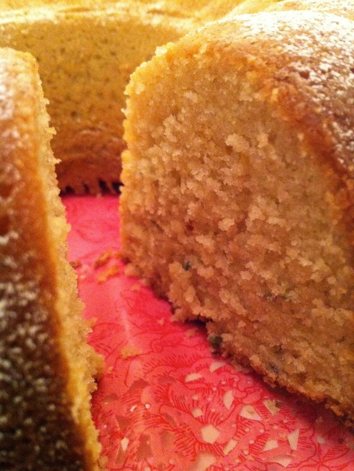 Lemon &amp; Thyme Bundt Cake Dollybakes