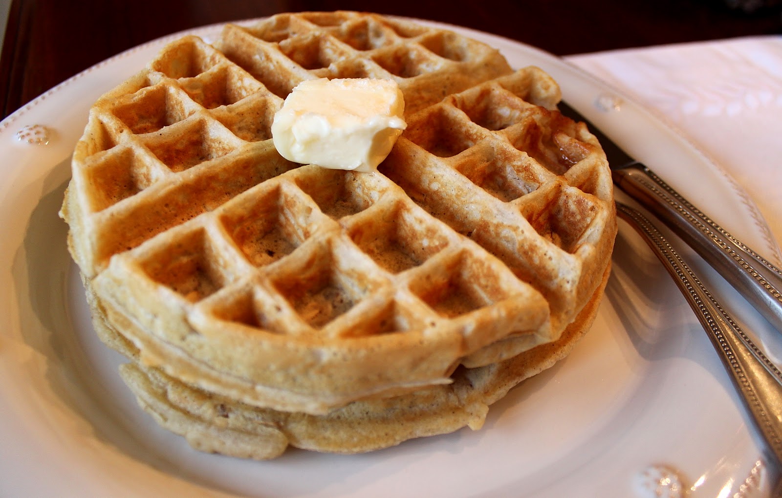 Confections from the Cody Kitchen: Cinnamon and Brown Sugar Oatmeal Waffles