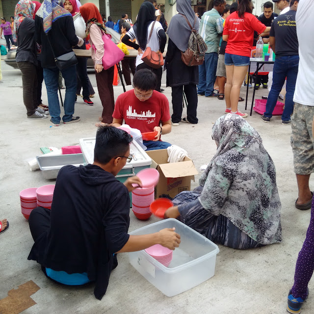 Strong spirit of volunteerism among youths.
