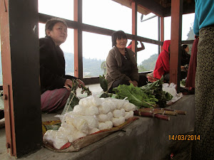 "Suntolakha Farmers market" on  Paro to Pheuntsholing Highway.