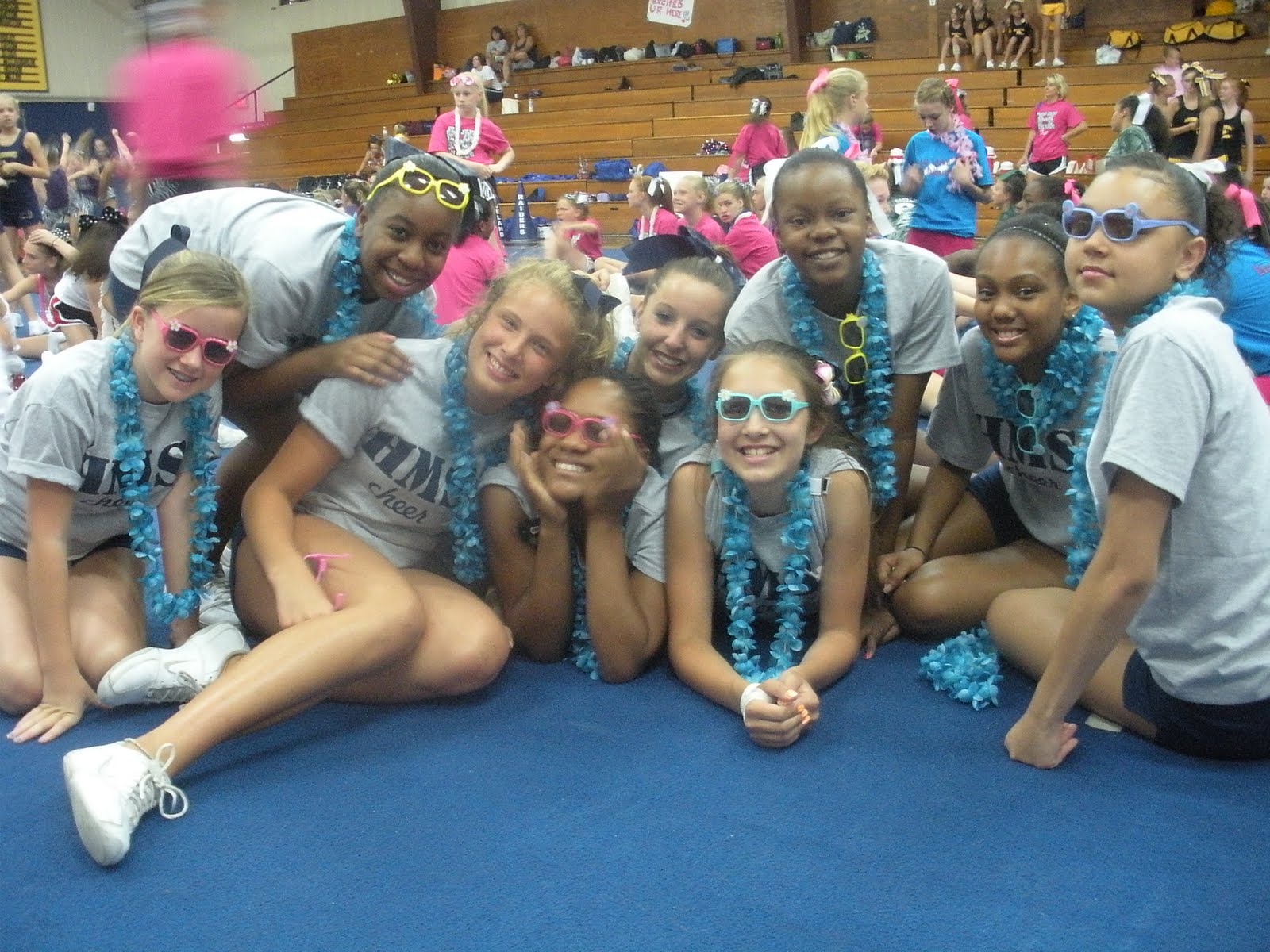 Hunter Middle School Cheerleading Cheer Camp!