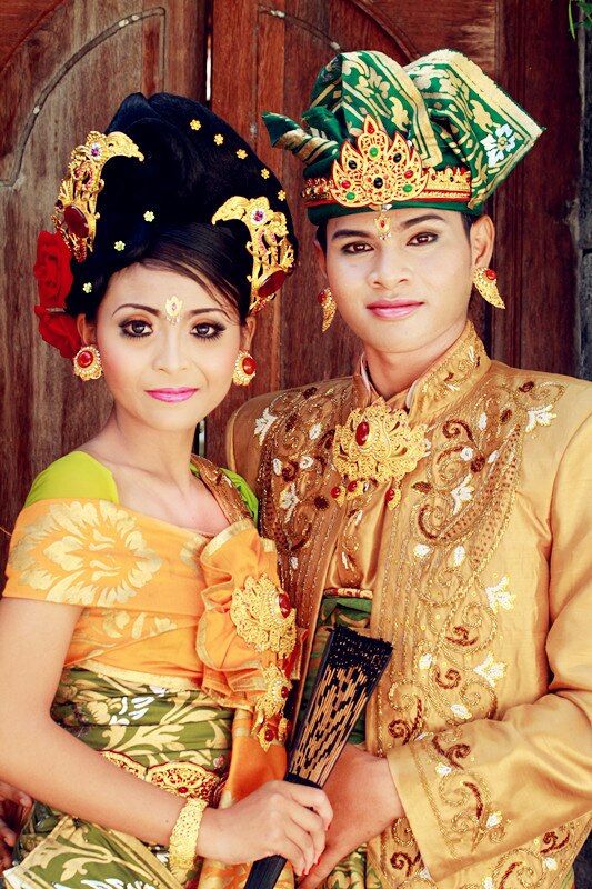 RIAS PENGANTIN ADAT BALI DAN MODERN: Mei 2013