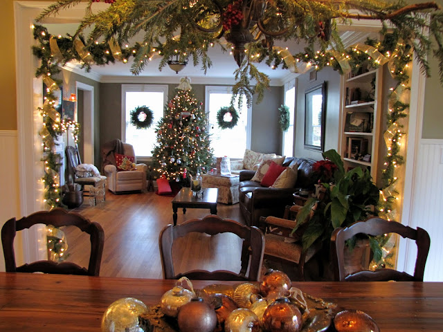 How I decorated for Christmas!