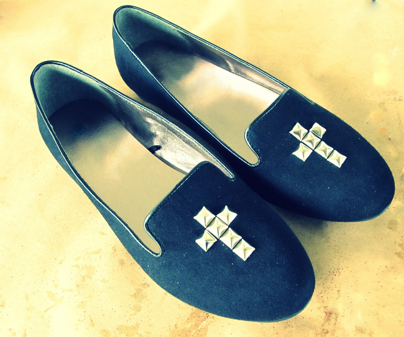 WobiSobi "Put a Stud On It!" Cross Stud Your Shoes, DIY