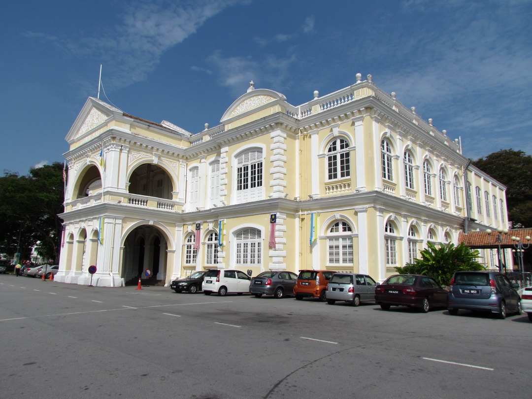 What not to do when travelling A Walking Tour of the UNESCO World