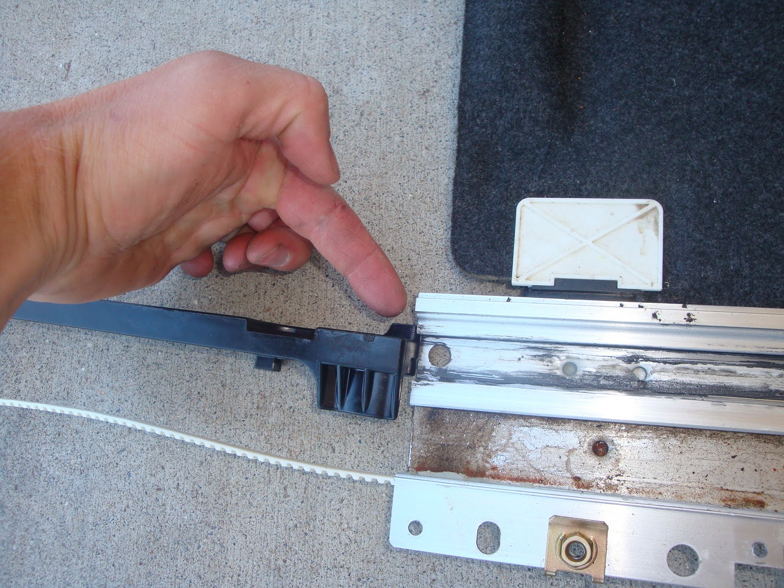 Cheap Fix Pics on removing a sunroof for a 2004 Highlander to replace