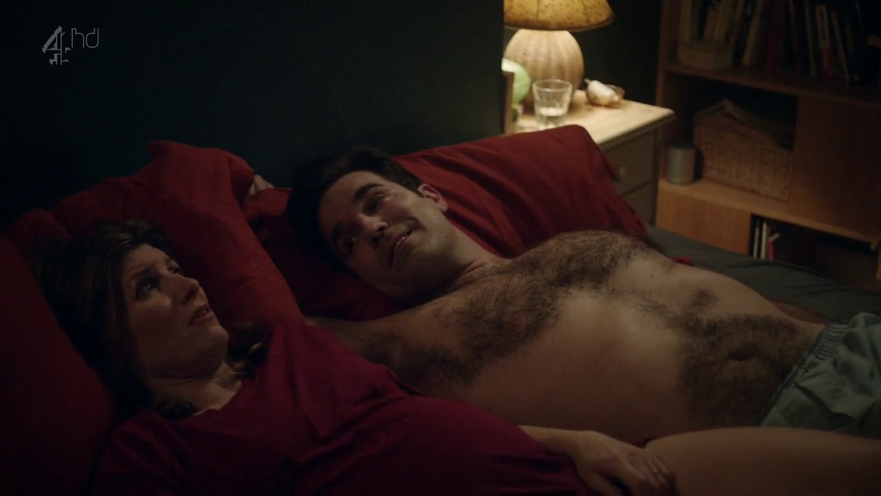 Rob Delaney Mostra Il Sedere.