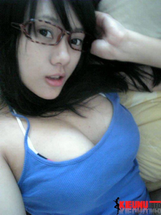 ảnh Lại ngắm mấy em 9x khoe vòng một to và khủng Kieunu.Info 296662 410561685678265 662672135 n zps1fe96228 Lại ngắm mấy em 9x khoe vòng một to và khủng