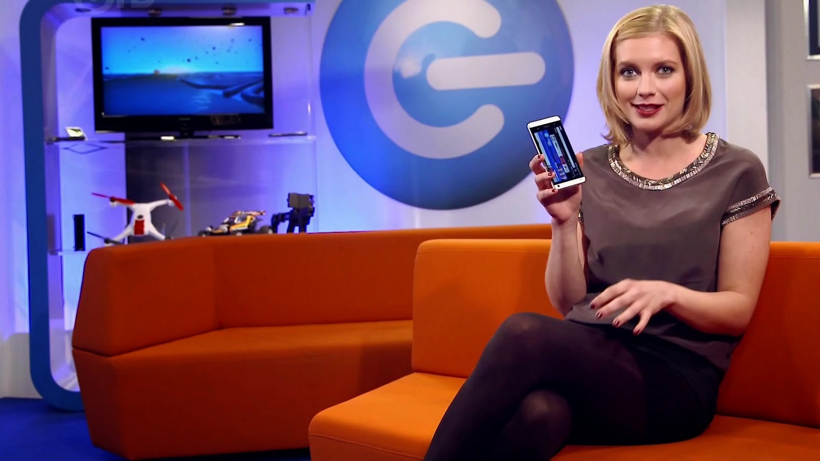 Rachel Riley Wallpapers: Rachel Riley - Gadget Show Goddess