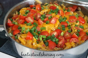 One Skillet Cheesy Hamburger Pasta | Simple ingredients and it's made in one skillet - awesome, right?! #recipe #onepot