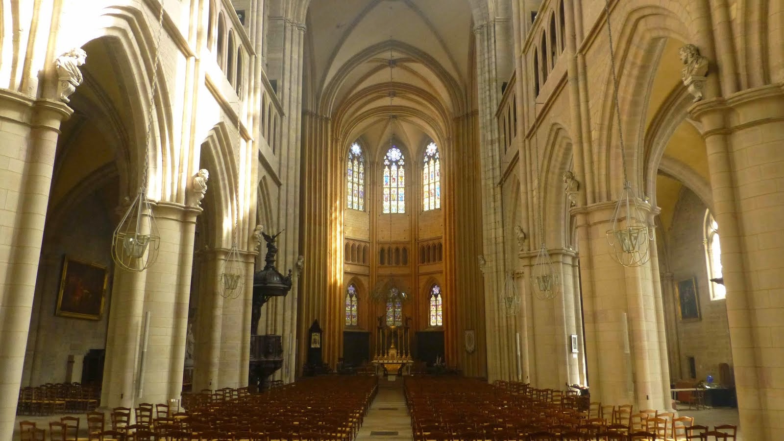 Nef de la Cathédrale St-Bénigne