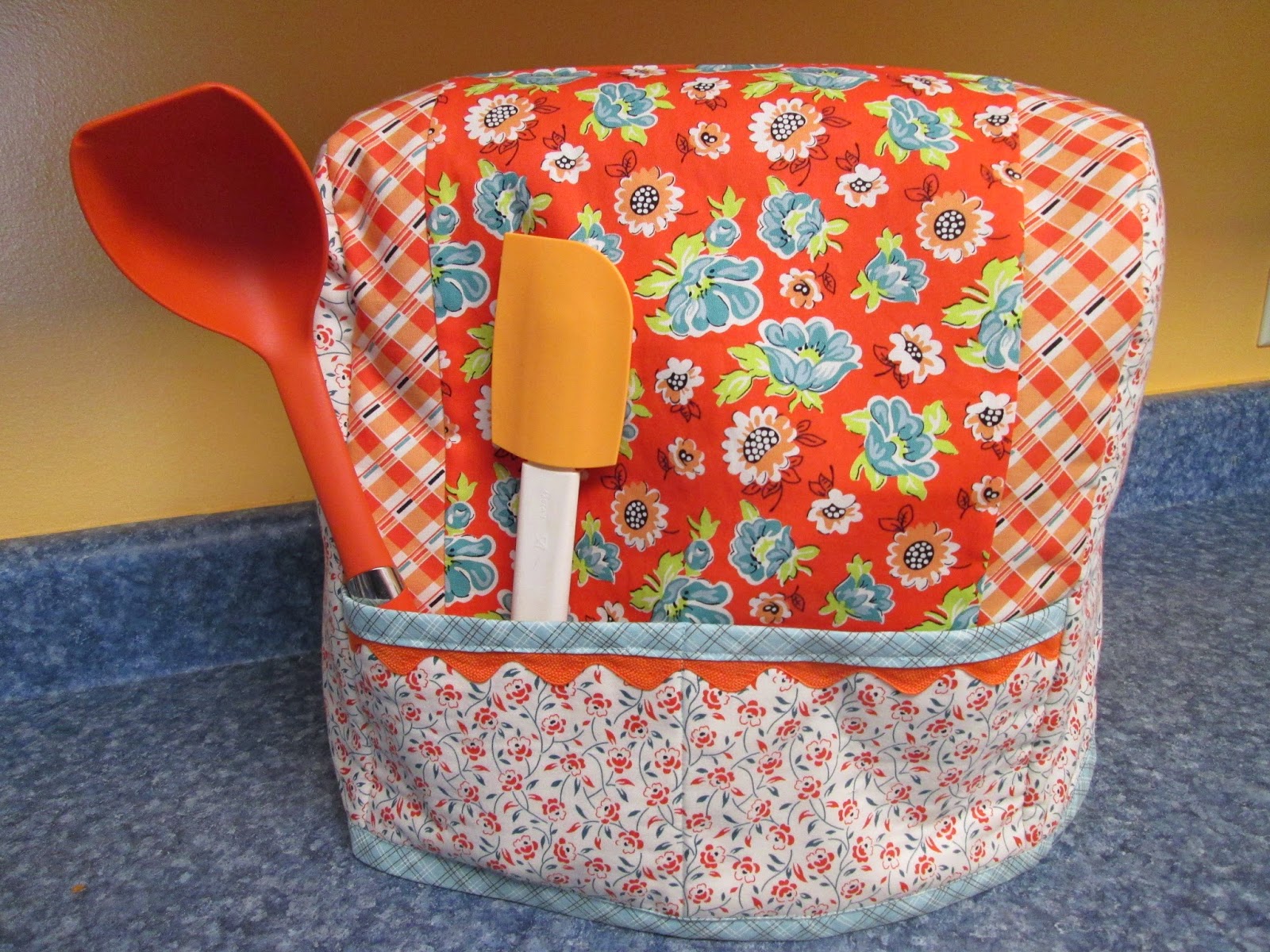 The Domestic Groove KitchenAid Mixer Cover Using a Tutorial from Carla