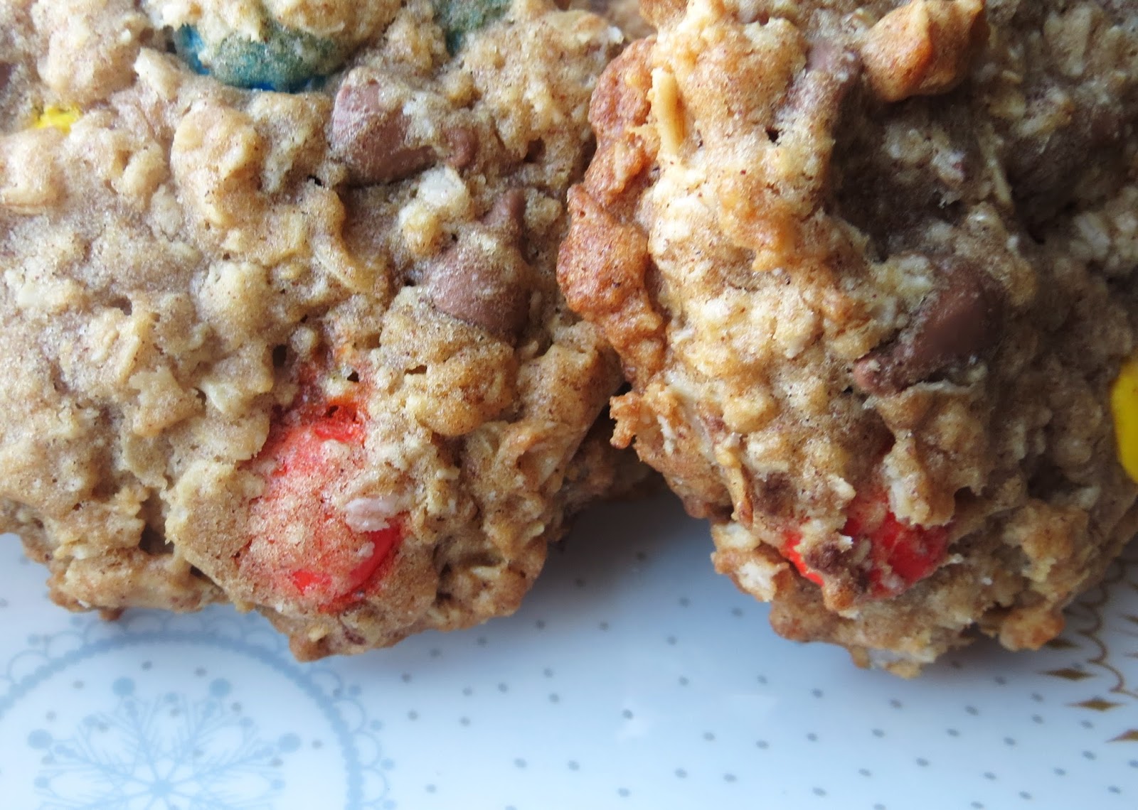 Be Still Thursday Treats Oatmeal CCM&M + Oatmeal RaisinCraisin