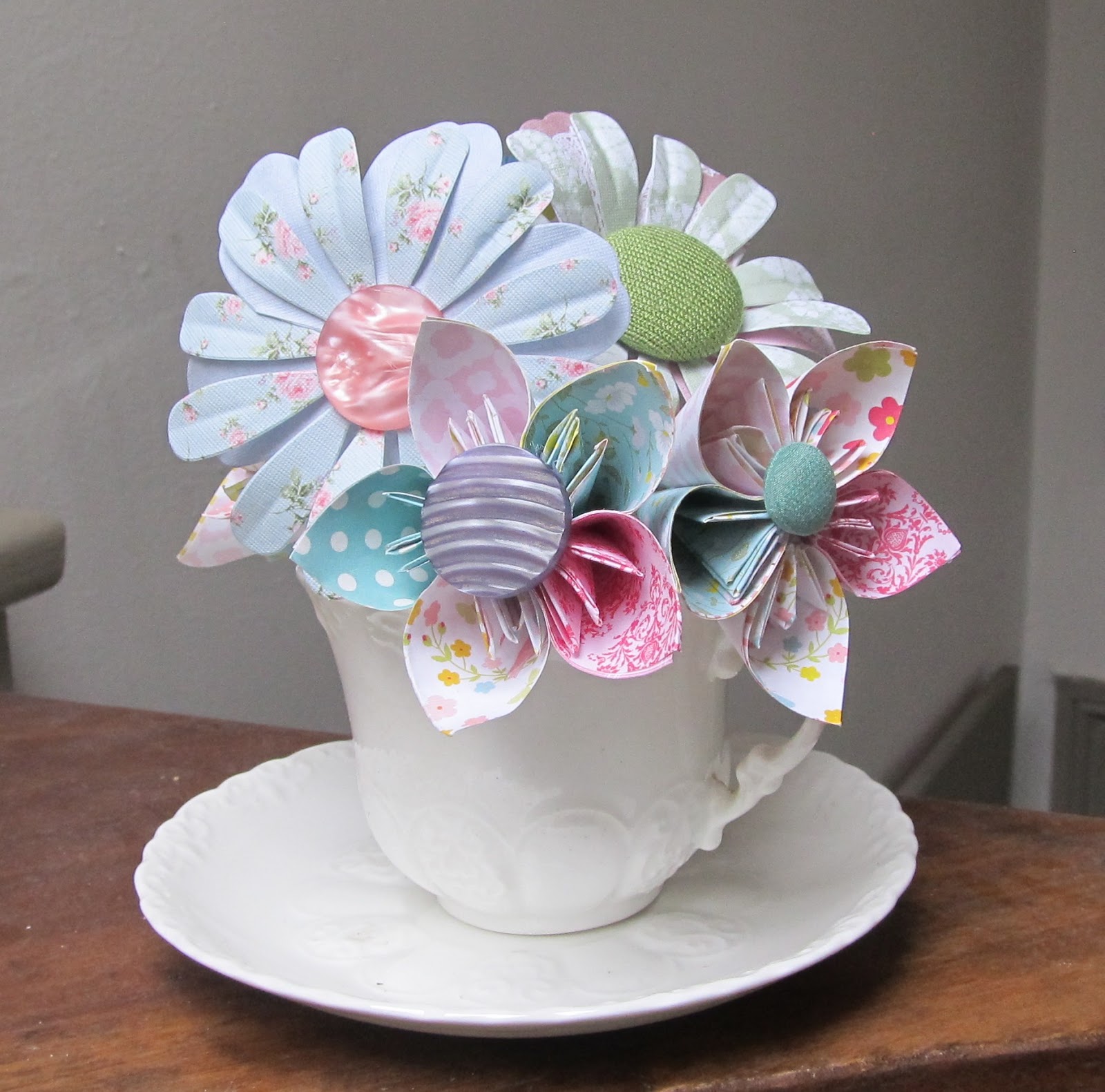 AnnieFloribunda Vintage / Shabby Chic Wedding Table Decorations
