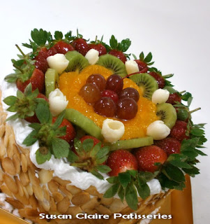 VANILLA FRUIT CAKE (03)