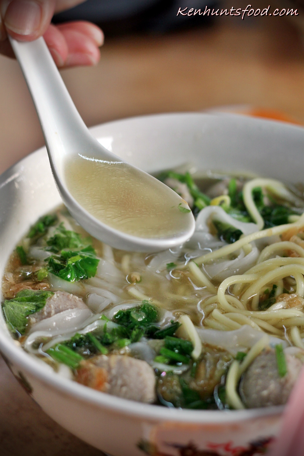 Ken Hunts Food Beef Koay Teow Soup Batu Lanchang, Penang.