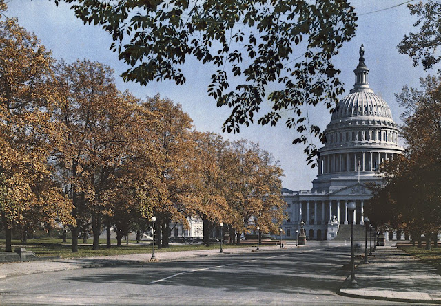 Stunning Image of United States Capitol in 1927 
