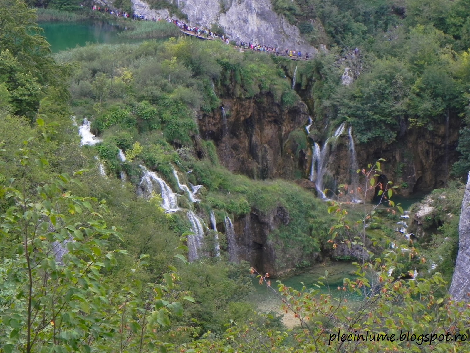 Cascade la lacurile Plitvice Cascade la lacurile Plitvice