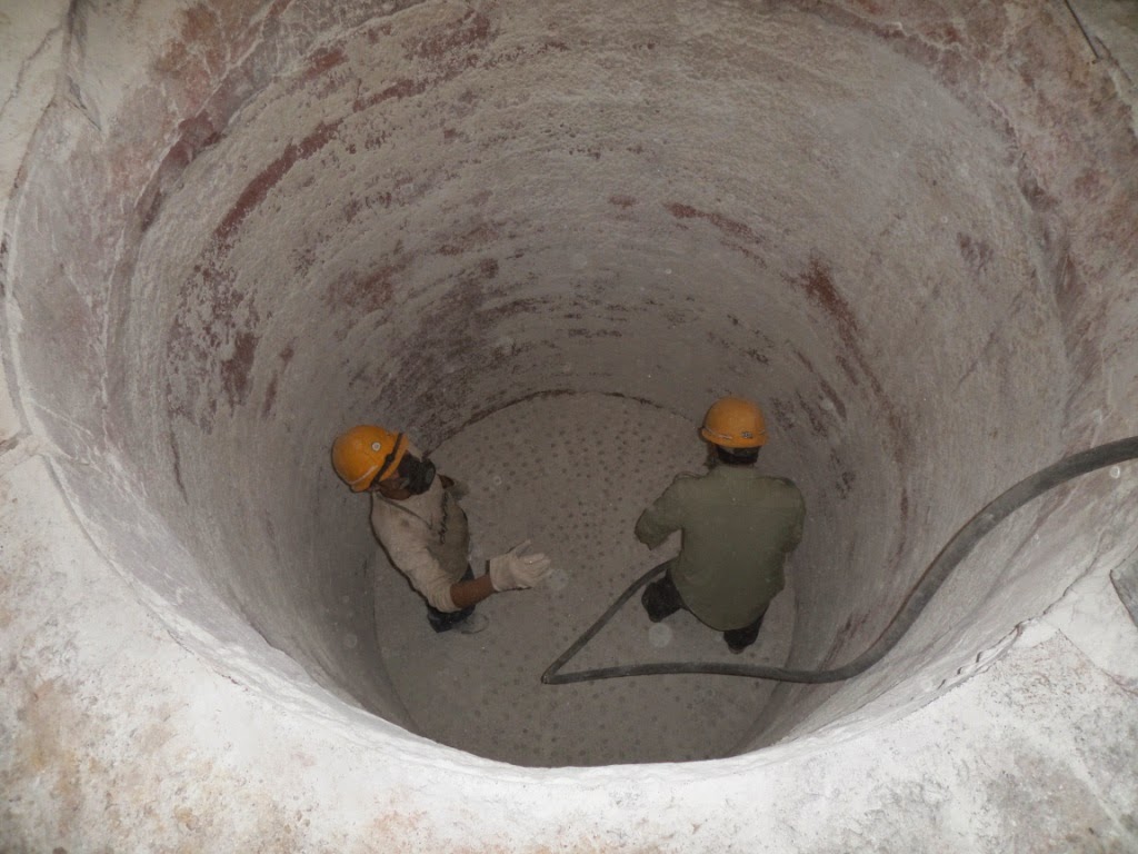 HXS Refractory Ramming Mass 40Ton induction furnace working lining