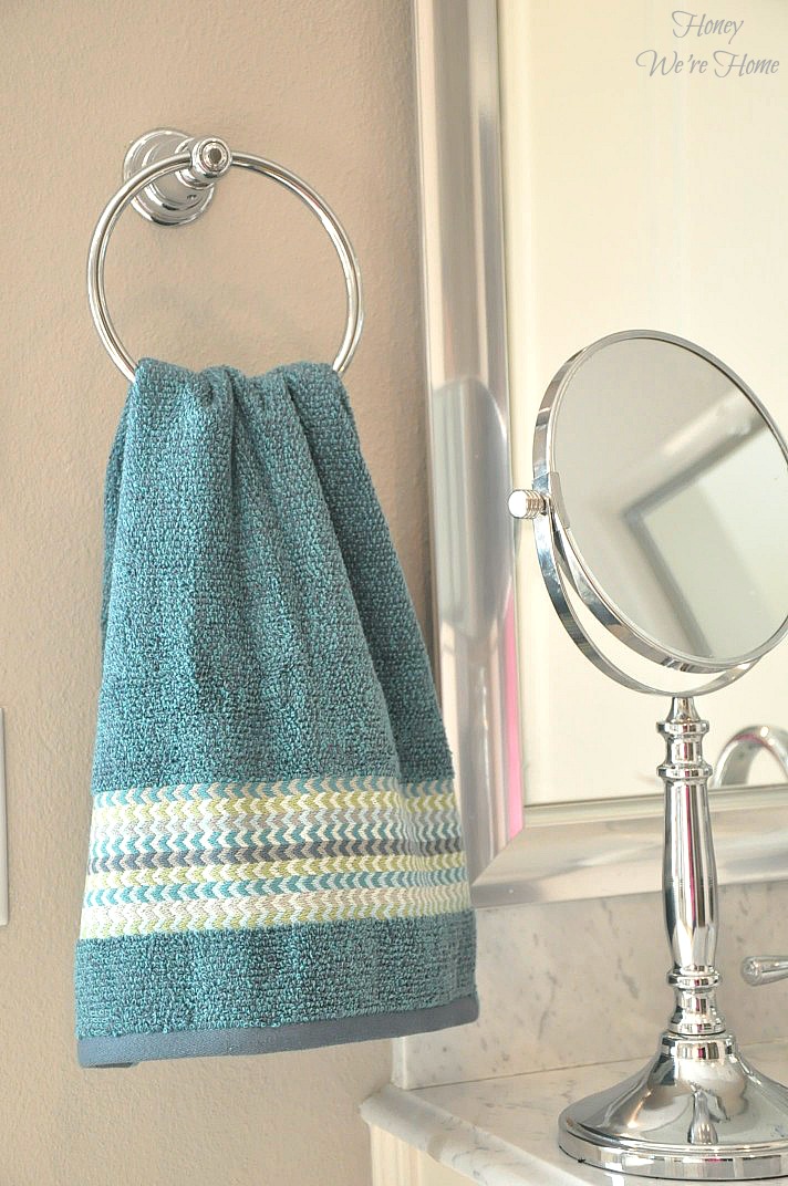 Keeping Bathroom Towels Fresh • Honey We're Home