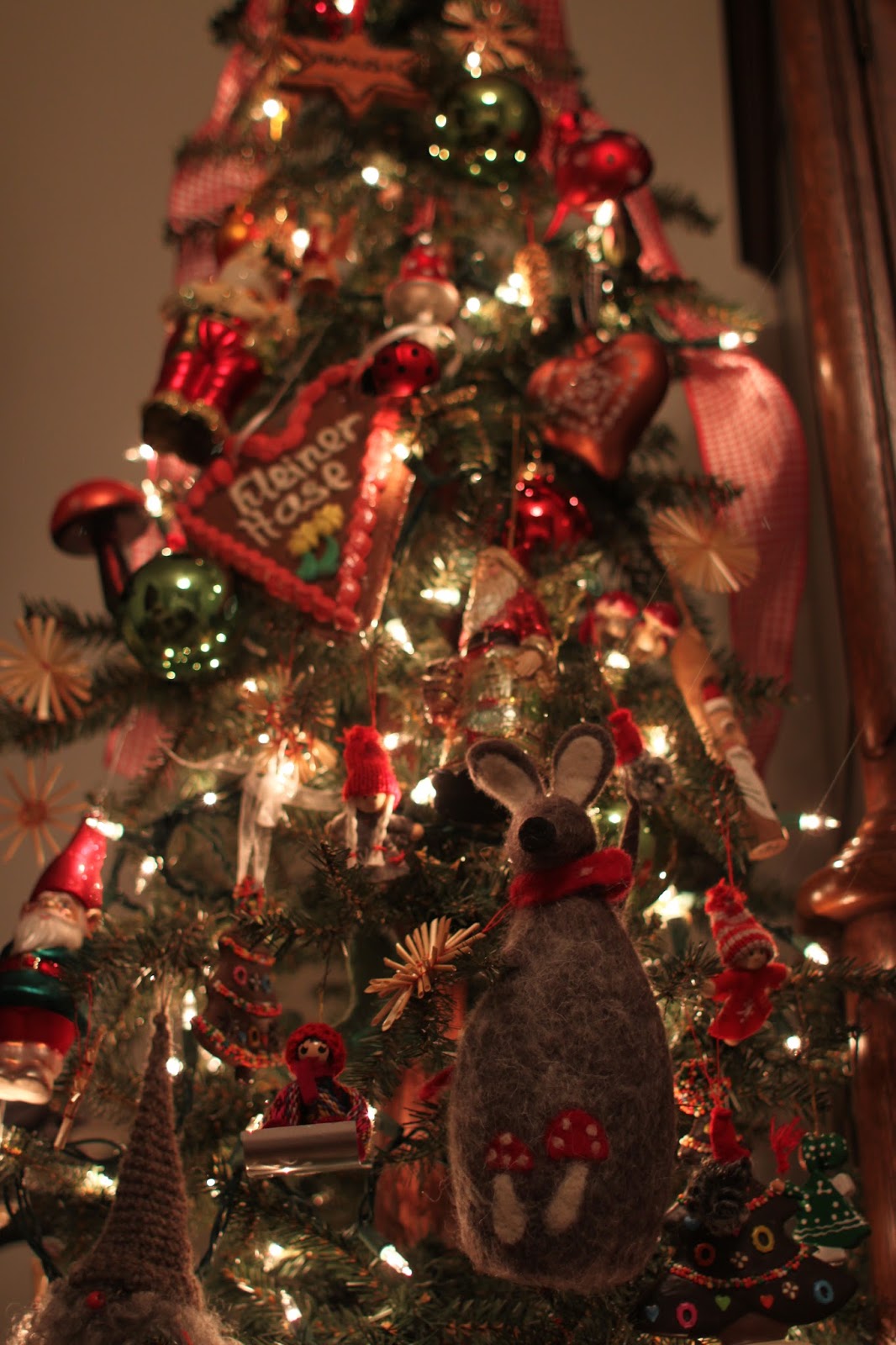 Haus and Home German Christmas Tree