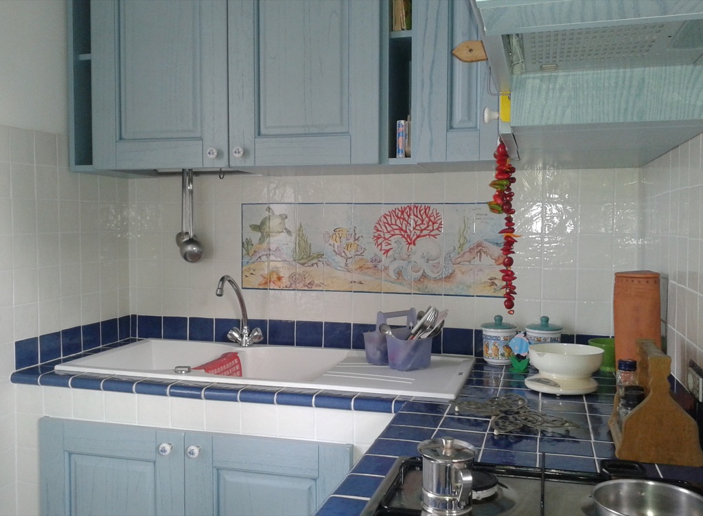 Cucine piastrelle vietri: ceramiche di vietri foto design mag ... Pannello cucina fantasia