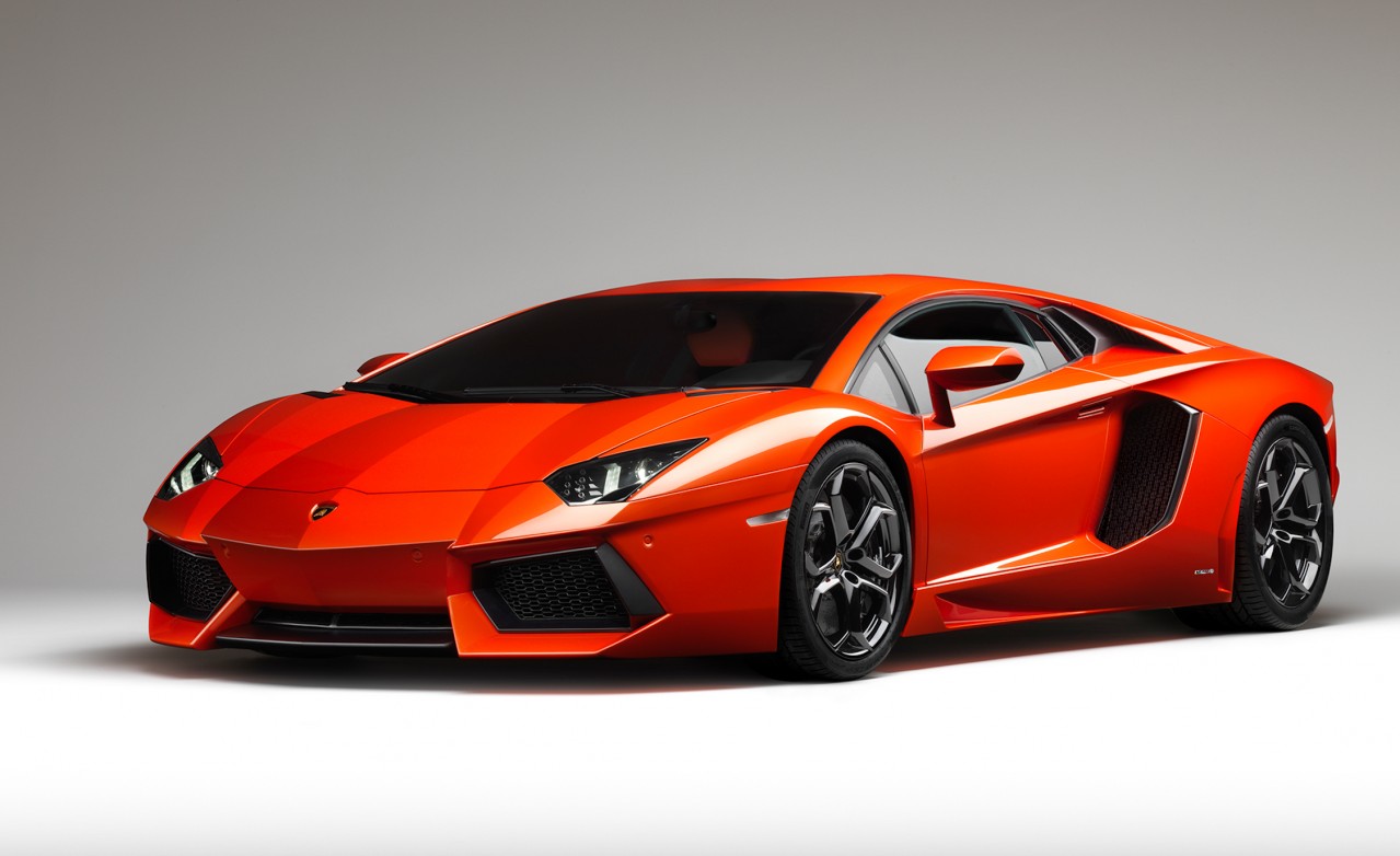 http://2.bp.blogspot.com/-5gkY1xqK8lc/TaMAXaOeLuI/AAAAAAAAAEI/XE8d5U_-ALE/s1600/2012-Lamborghini-Aventador-LP700-4-Picture.jpg