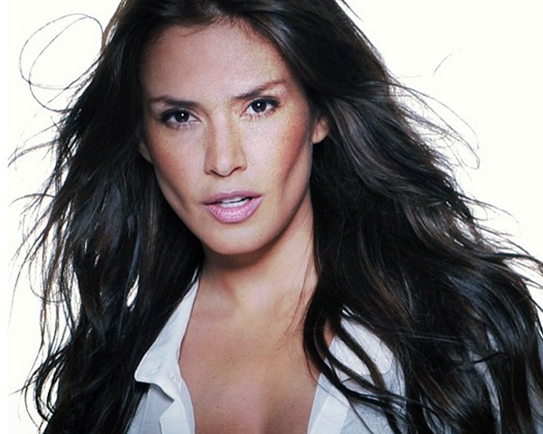 Despampanantes imágenes de Katherine Porto | noticias sobre el mundo actual