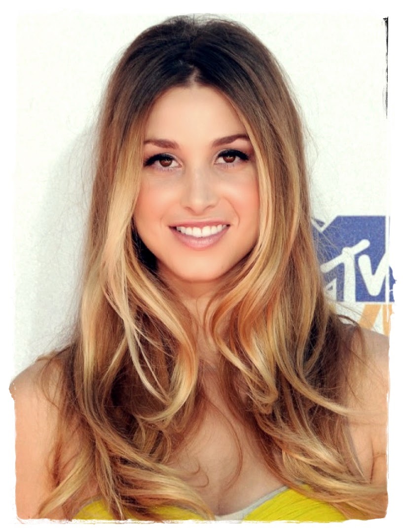 Sofia Vergara With Honey Blonde Curls Fashion Magazine