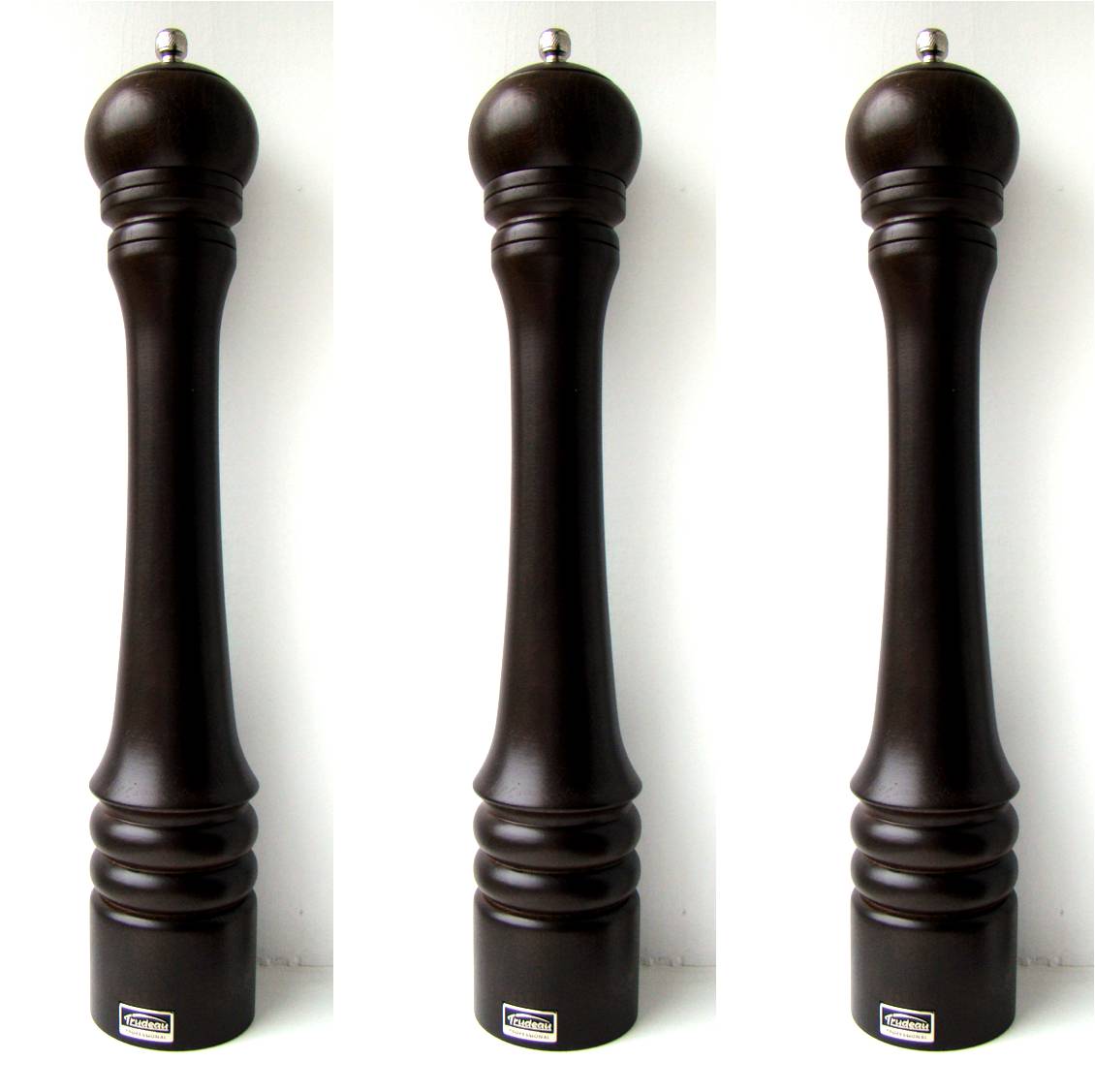 Kitchen crushes Trudeau pepper mill