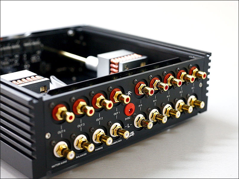 Mono and Stereo HighEnd Audio Magazine Hattor Ultimate Passive preamplifier