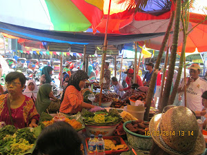 Street food on "Malioboro Street" of Yogyakarta.