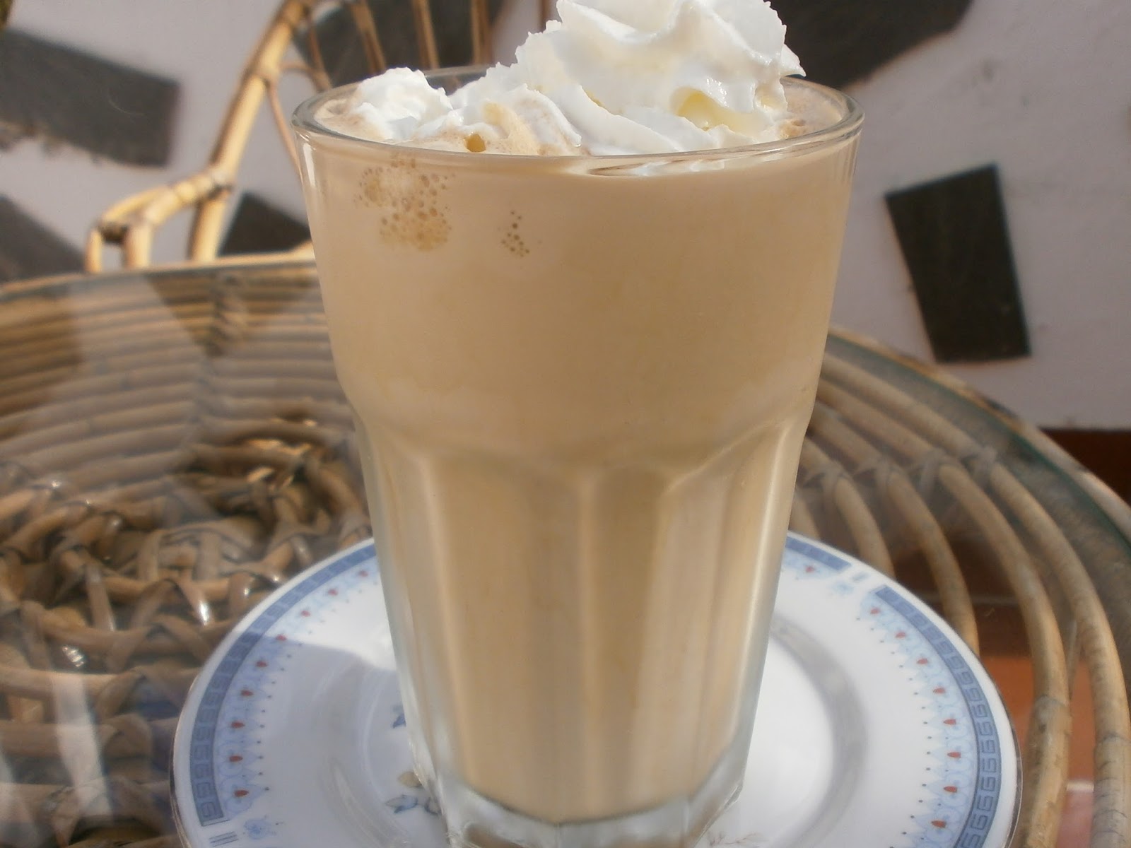 Luzmary y sus recetas caseras CAFÉ FRAPPELATTE