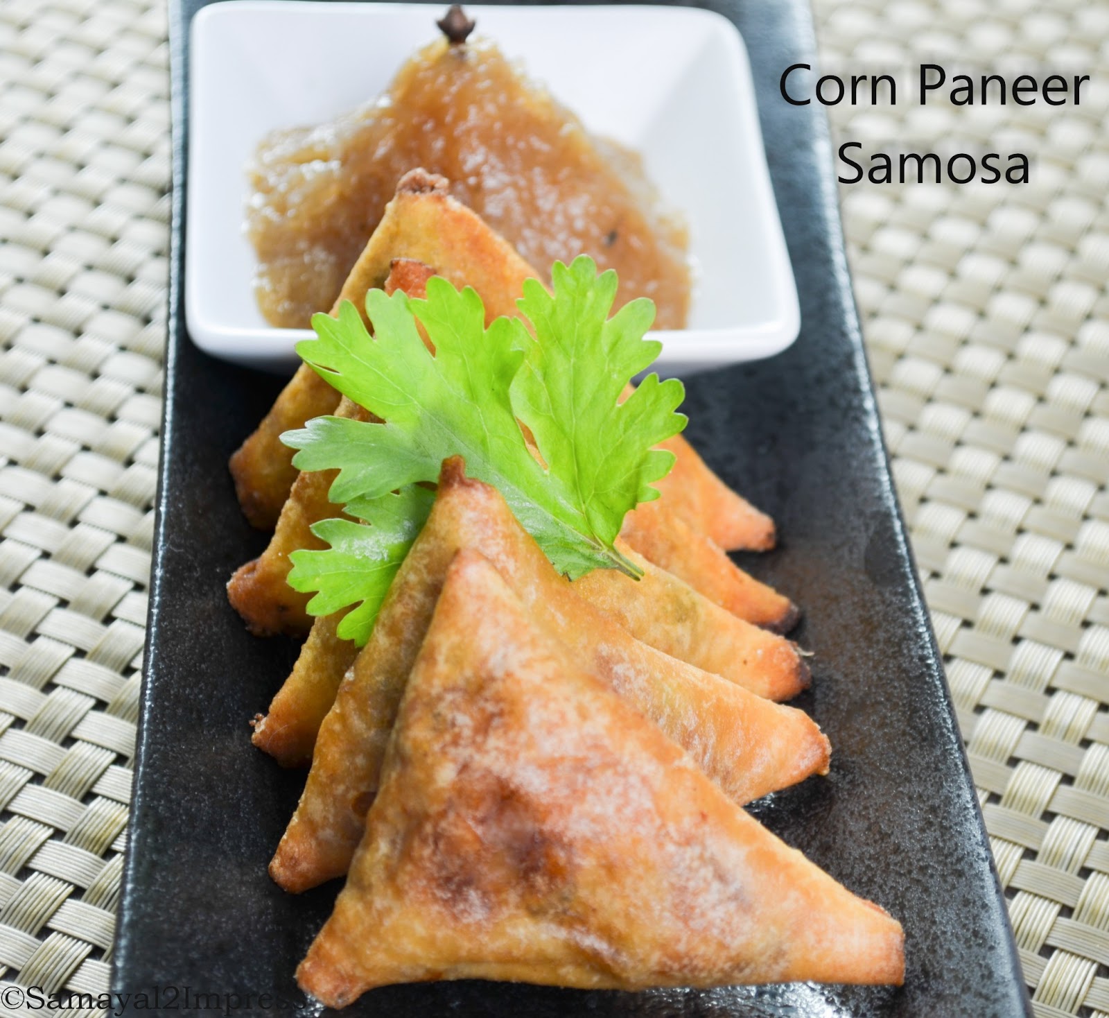 samayal2Impress MINI SAMOSA(CORN&PANEER)
