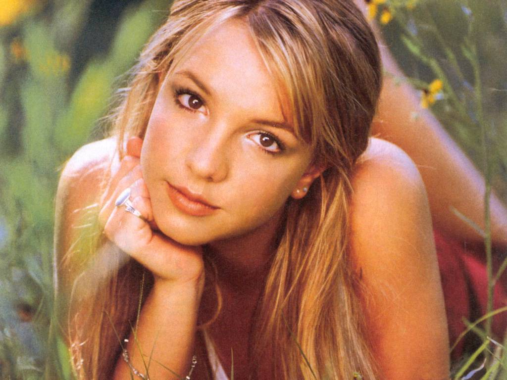 Latest Hollywood Hottest Wallpapers Britney Spears Age 18