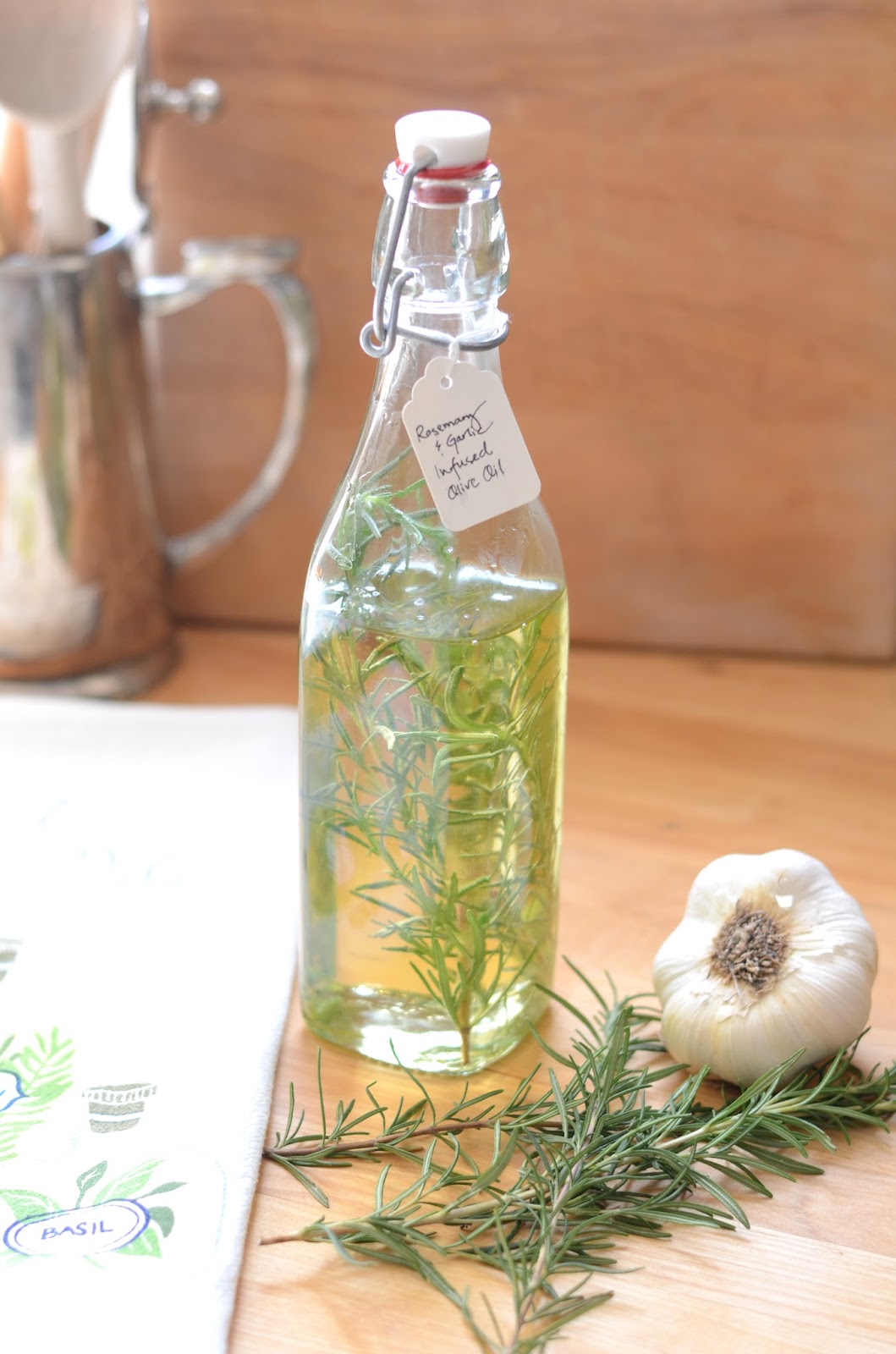 IRON & TWINE Rosemary & Garlic Infused Olive Oil
