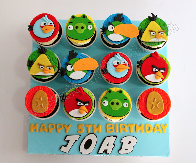 Celebrate with Cake! Angry Birds Cupcakes