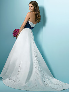 sweet wedding dresses آخر الصيحات في فساتين الزفاف 2011 Wedding+dresses+pictures+2011_2