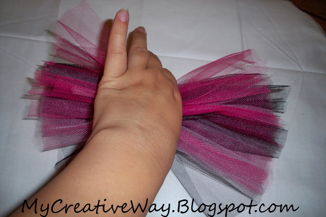 My Creative Way Tutorial Tulle Pom Poms. DIY Tulle Puffs.