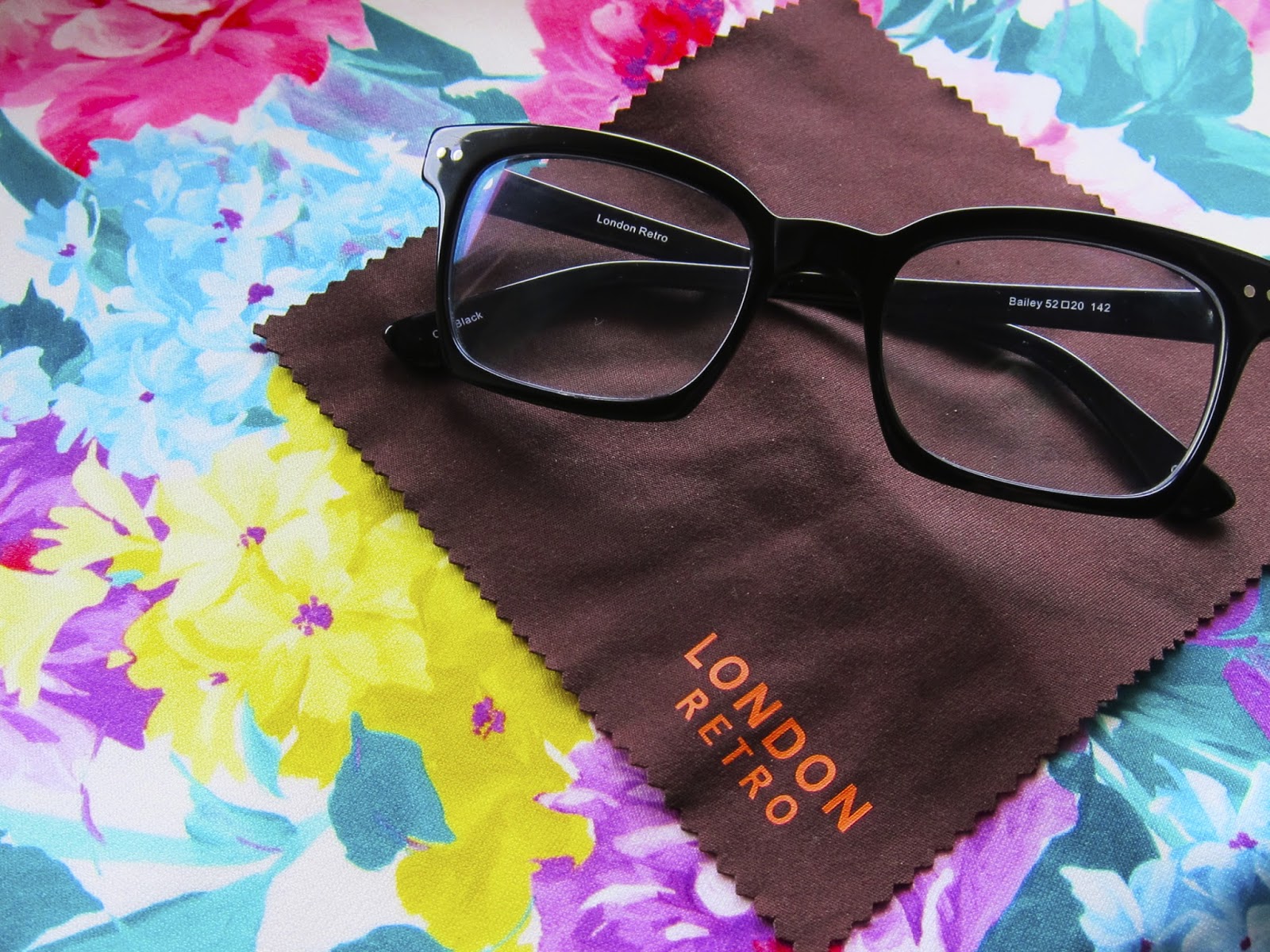 London Retro Glasses that's so yesterday