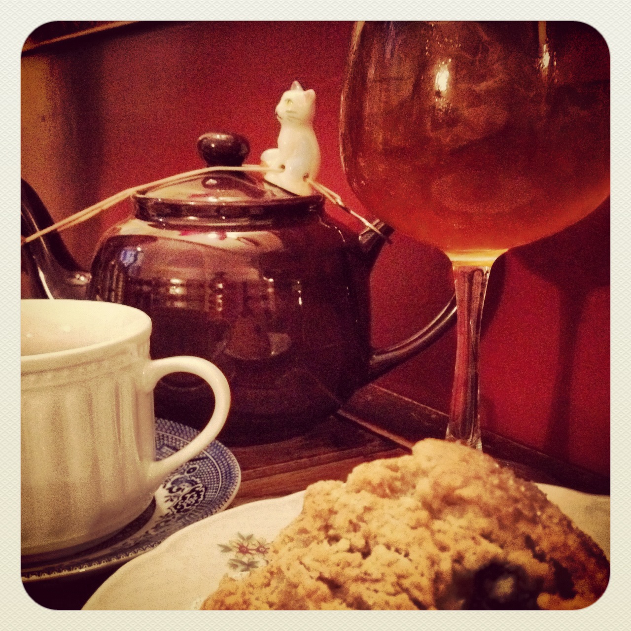 new york city alice's tea cup.