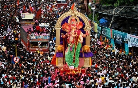 Lalbaugcha Raja Mumbai 2011 Wallpapers, Ganesh Visarjan 2011 Photos